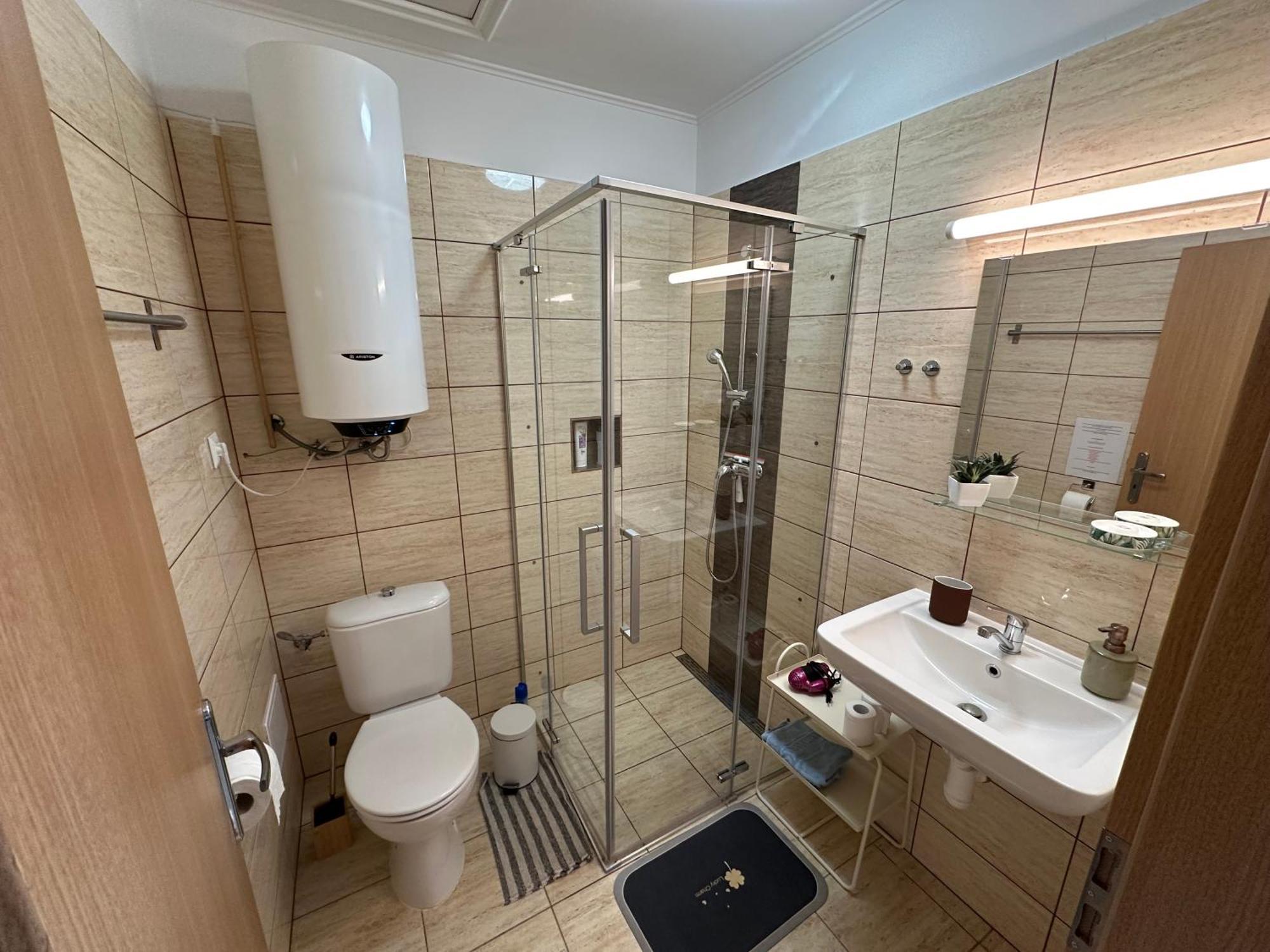 Apartman Losonci Nesvady- Pre 2 Osoby Studio Εξωτερικό φωτογραφία